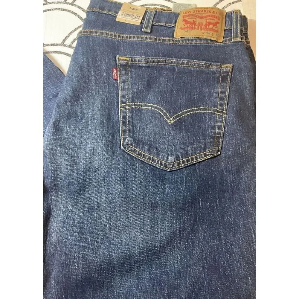 Levis Mens Jeans 541 Athletic Taper Size 42 x 30 Stretch Blue
